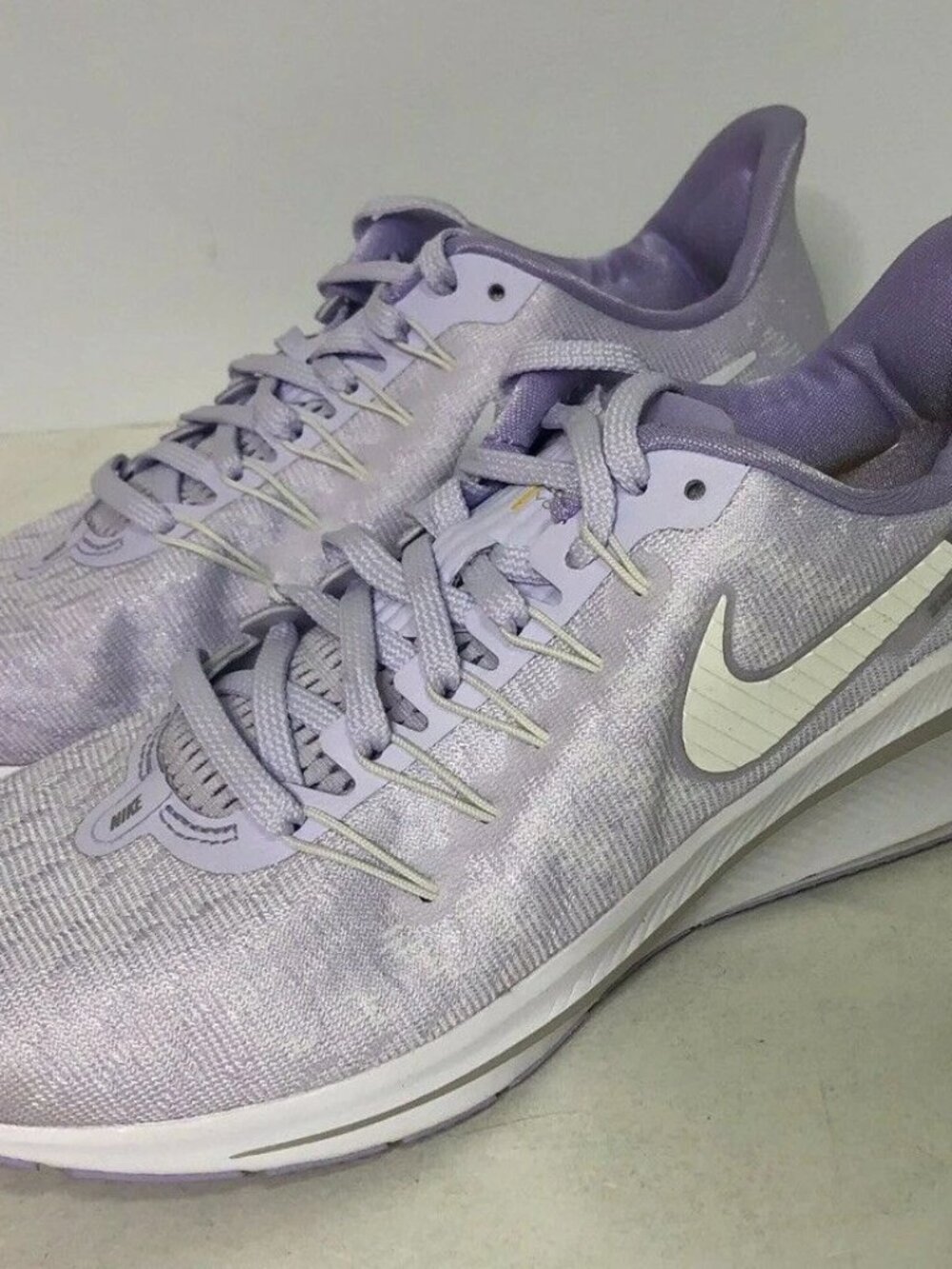 Nike Air Zoom Vomero 14 Amethyst Tint Purple AH7858-500 Women's Running Size 7.5